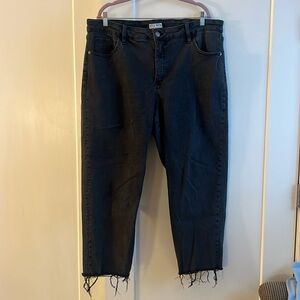 Faded Black Cutoff Mom Jeans